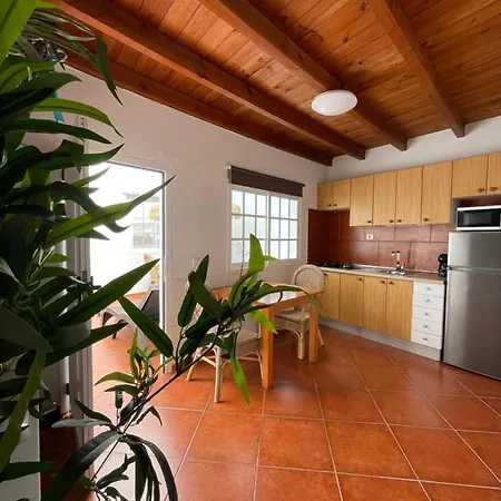 Apartametos Elena 11 דירה